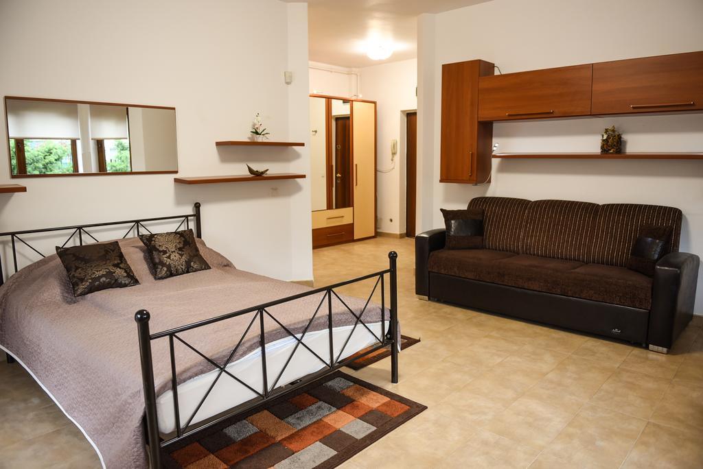 Modern Apartment Near City Center Κλουζ-Ναπόκα Εξωτερικό φωτογραφία