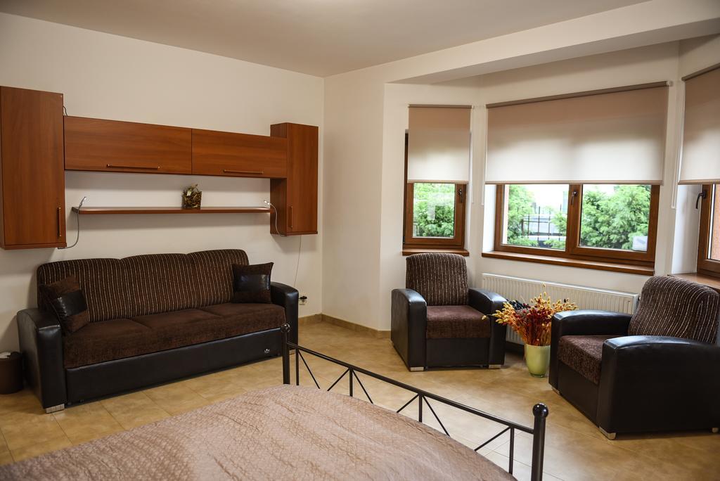 Modern Apartment Near City Center Κλουζ-Ναπόκα Εξωτερικό φωτογραφία