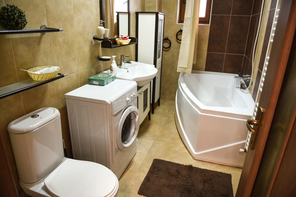 Modern Apartment Near City Center Κλουζ-Ναπόκα Εξωτερικό φωτογραφία